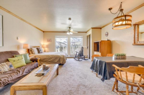 Cozy Utah Escape with Mountain Views!